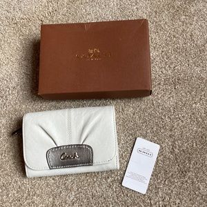 Coach white leather wallet